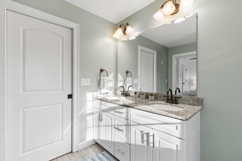 58 Hardy Road Falmouth ME 04105