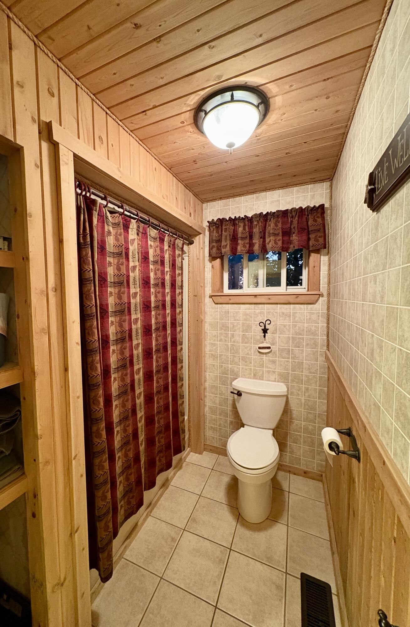 557 Enfield Road Lincoln ME 04457