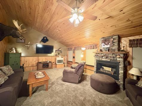 557 Enfield Road Lincoln ME 04457