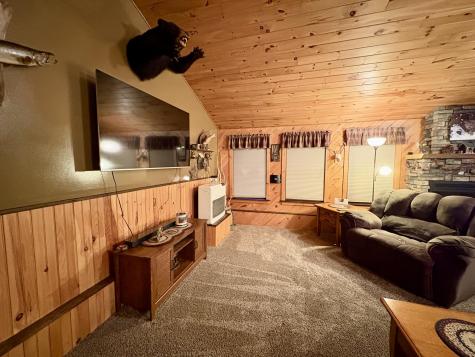 557 Enfield Road Lincoln ME 04457