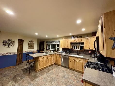 557 Enfield Road Lincoln ME 04457