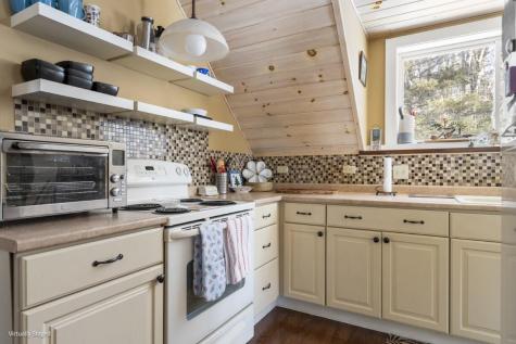 934 Wiscasset Road Boothbay ME 04537