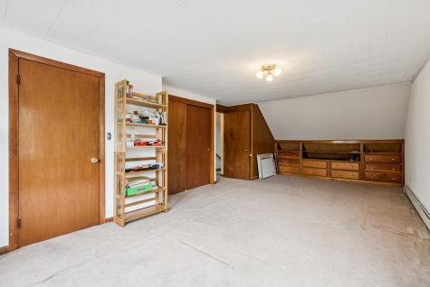 125 Ledgewood Drive Falmouth ME 04105