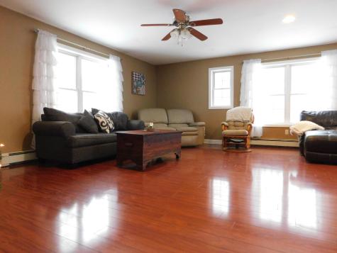 17 Aspen Way Turner ME 04282