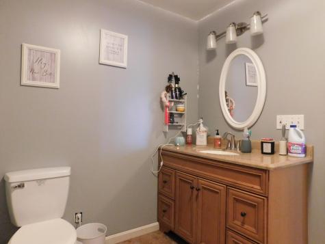 17 Aspen Way Turner ME 04282