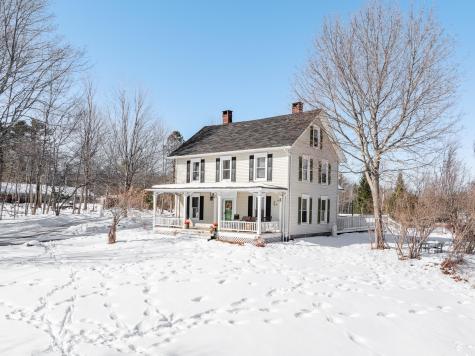 259 River Road Orrington ME 04474