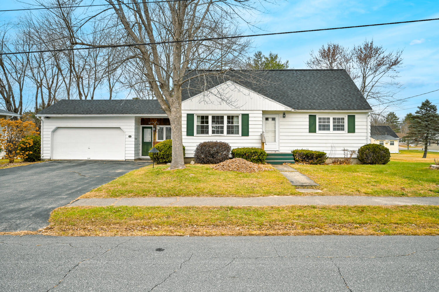 16 Glen Street Augusta ME 04330