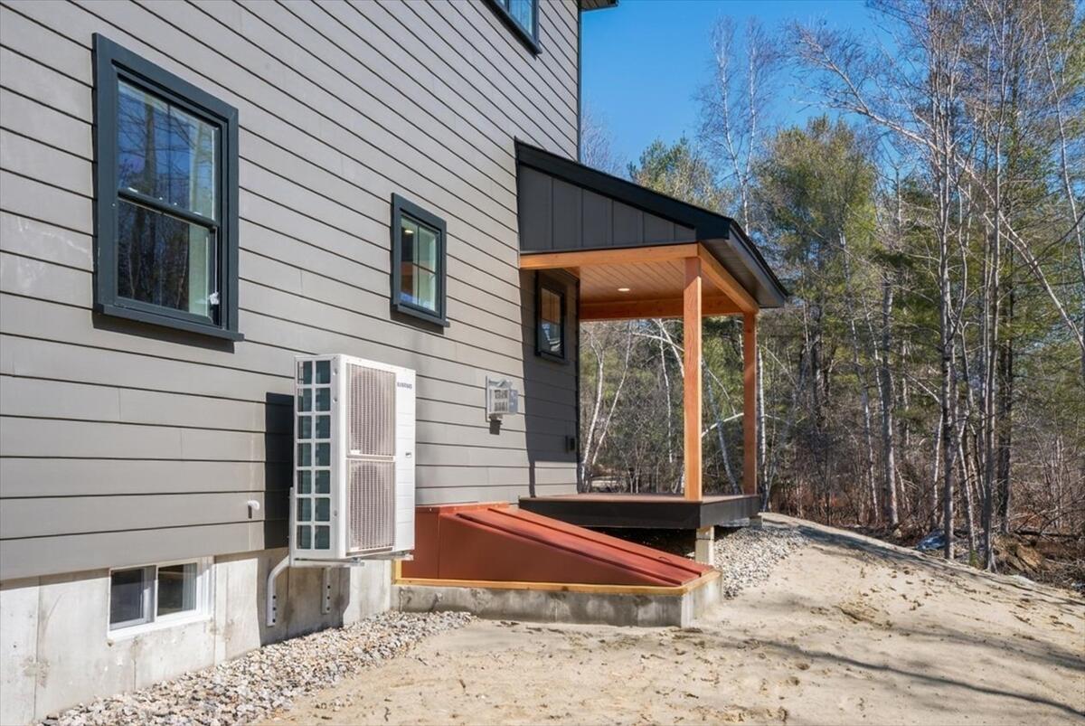 321 Pownal Road Freeport ME 04032