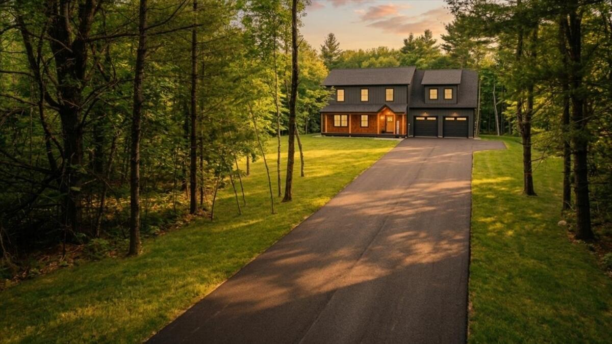 321 Pownal Road Freeport ME 04032