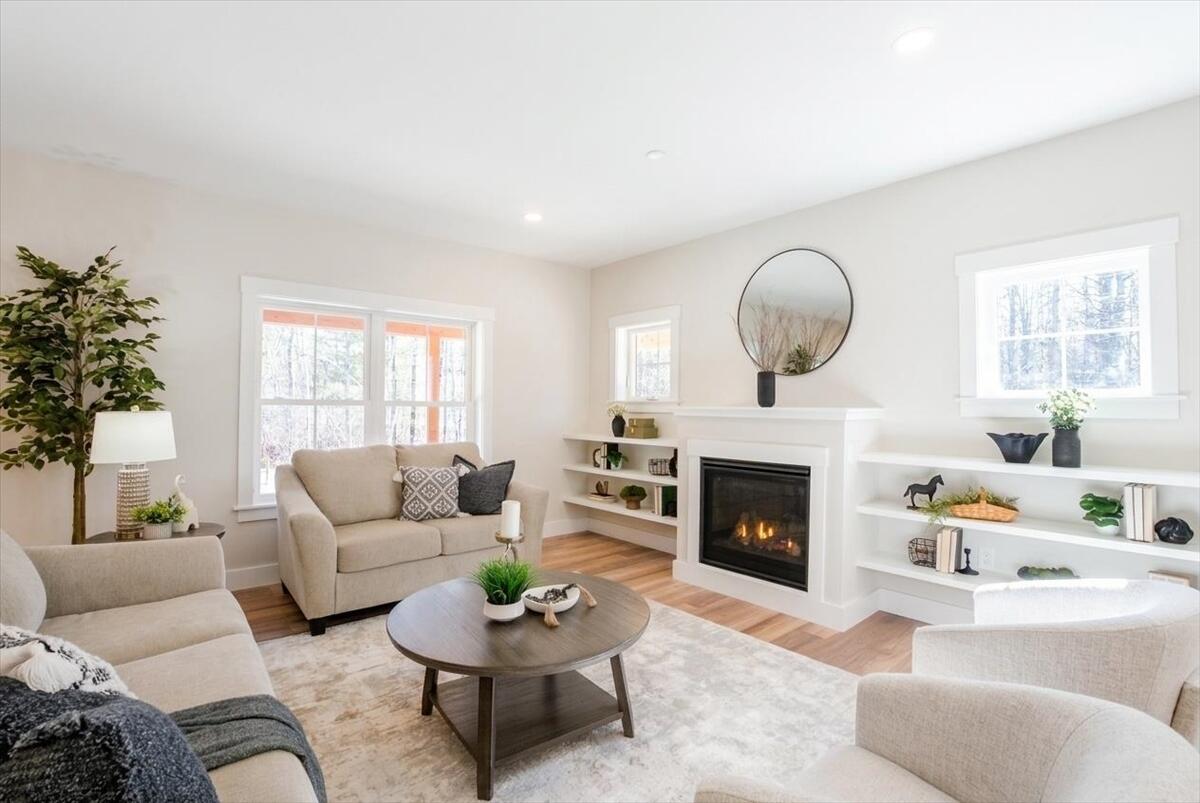 321 Pownal Road Freeport ME 04032