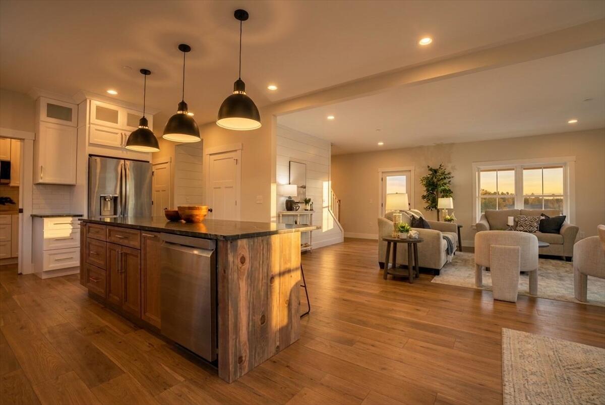 321 Pownal Road Freeport ME 04032