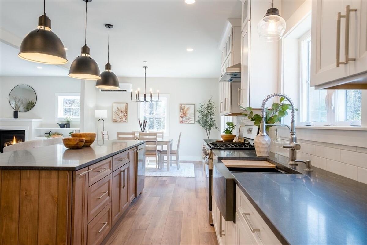 321 Pownal Road Freeport ME 04032