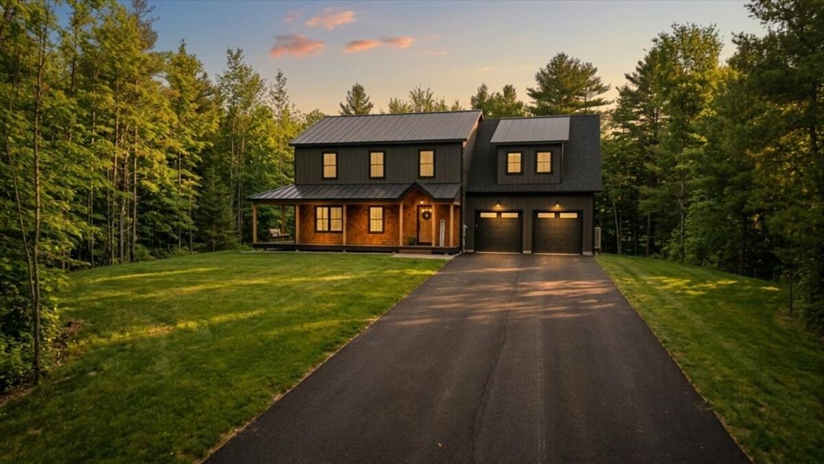 321 Pownal Road Freeport ME 04032