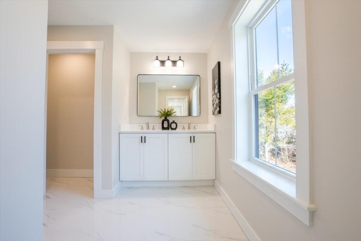 321 Pownal Road Freeport ME 04032