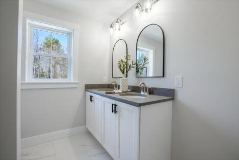 321 Pownal Road Freeport ME 04032