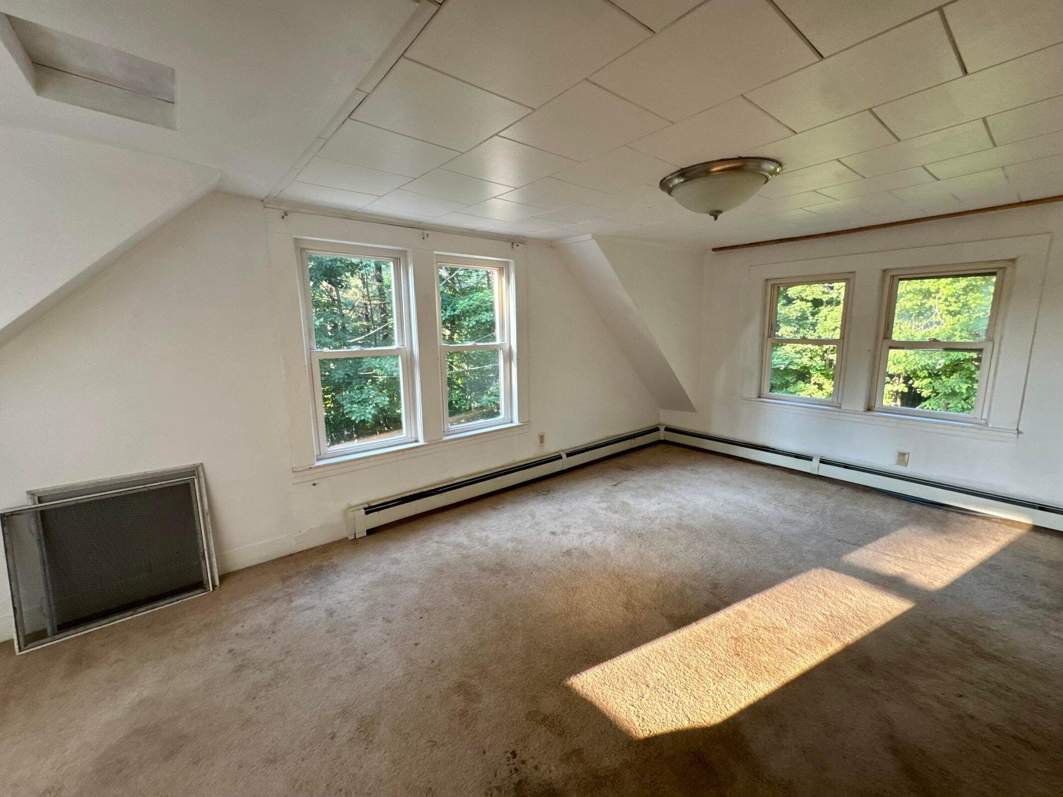 106 S Belfast Avenue Augusta ME 04330