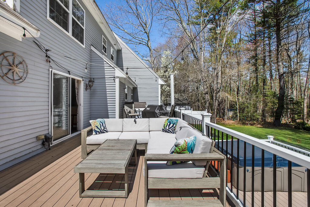 18 Garrison Oaks Drive Kennebunk ME 04043