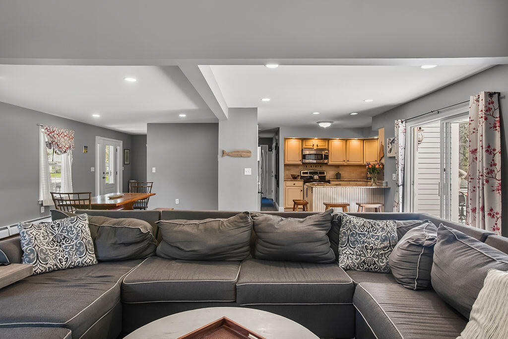 18 Garrison Oaks Drive Kennebunk ME 04043