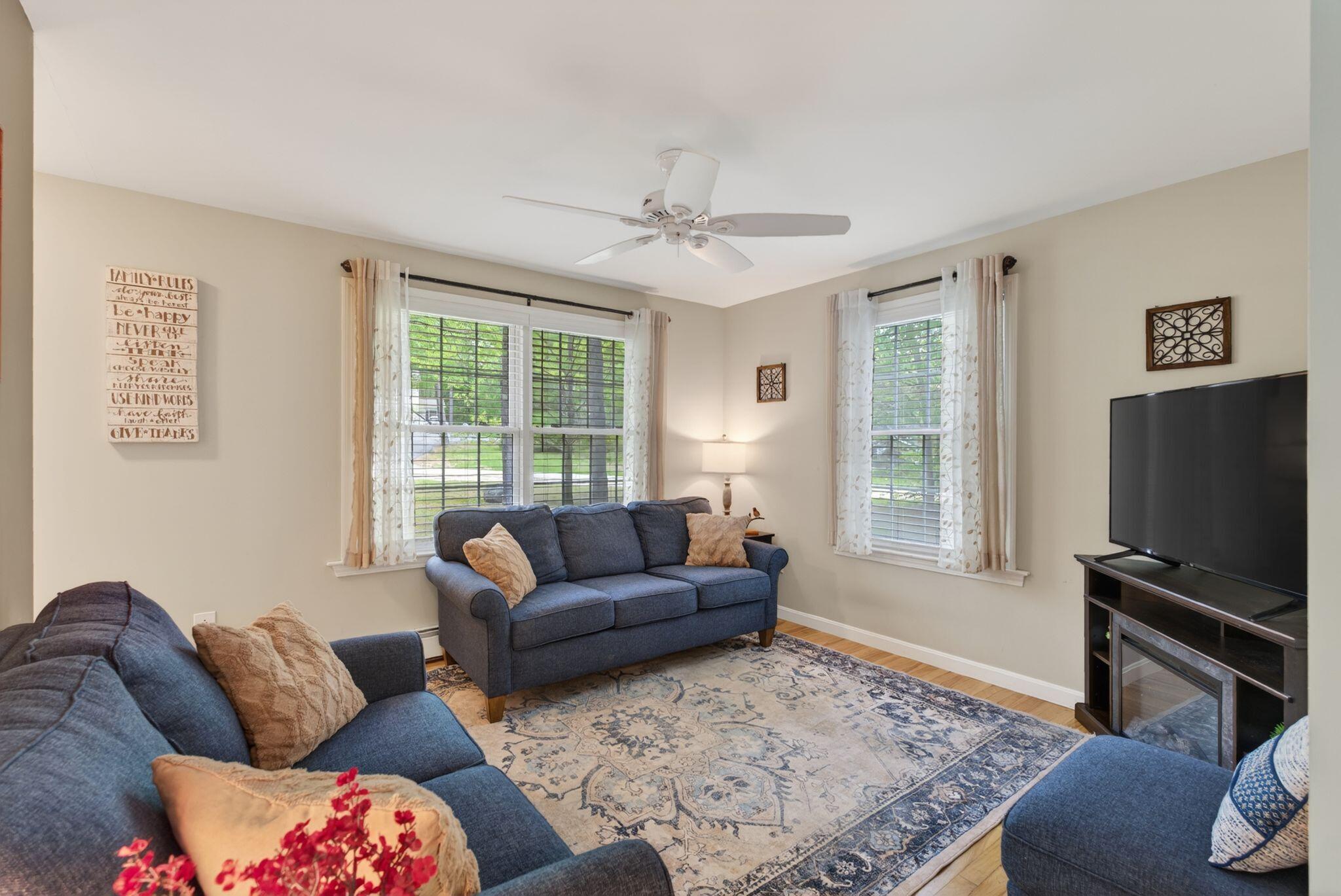 12 Monroe Drive Naples ME 04055