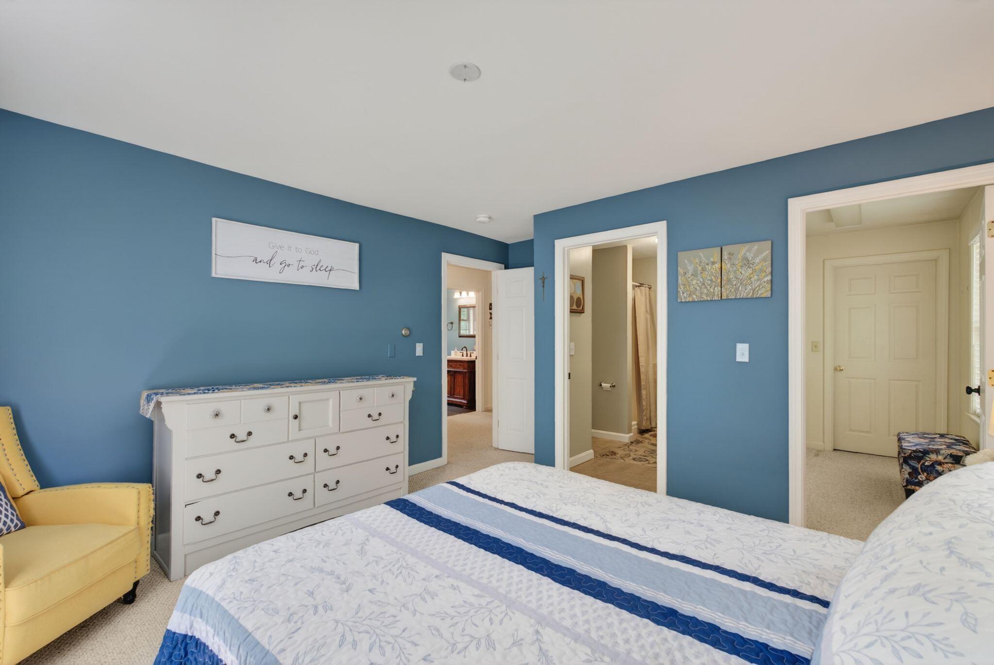 12 Monroe Drive Naples ME 04055