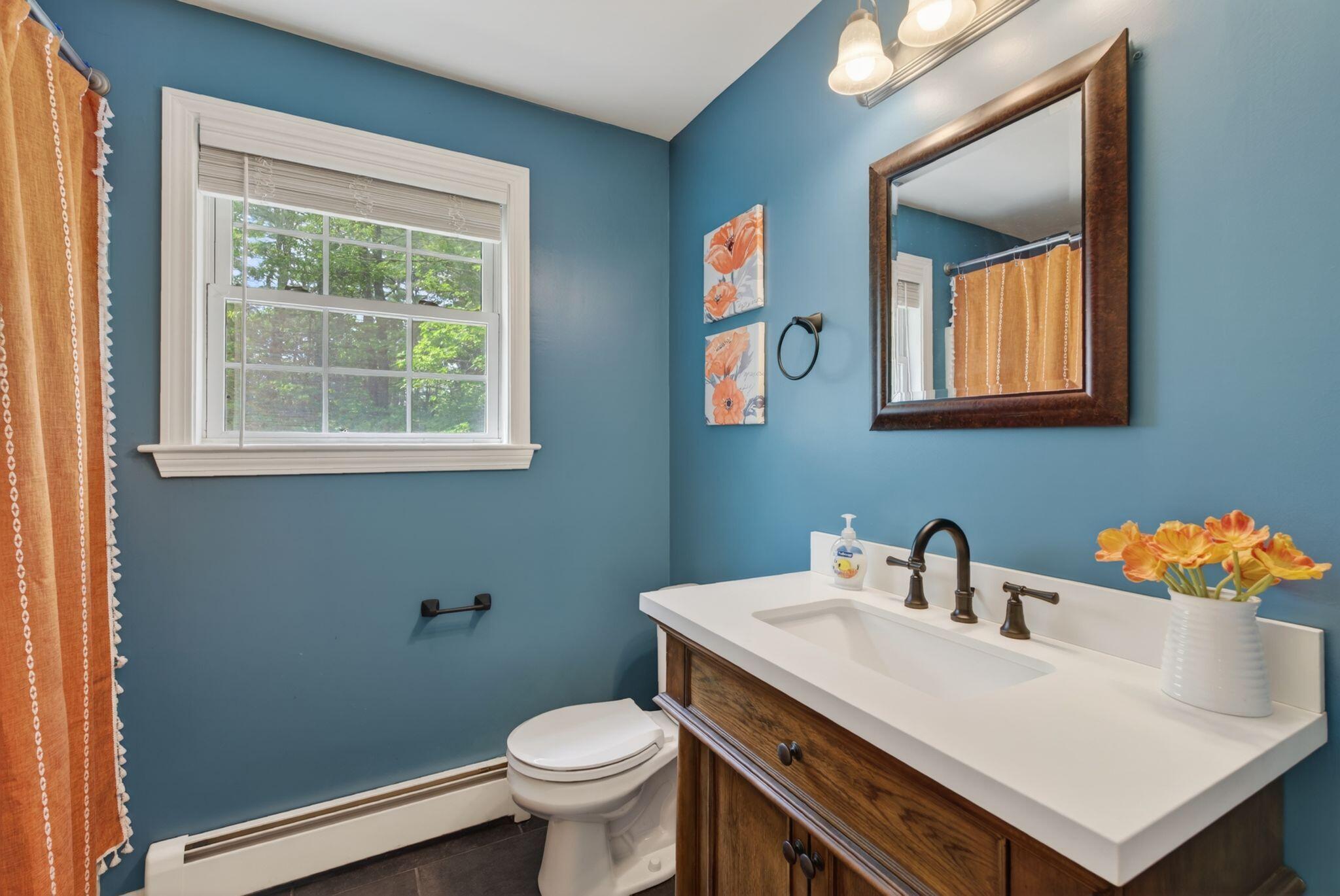 12 Monroe Drive Naples ME 04055