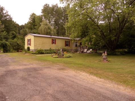 4 Brackett Hill Road Alfred ME 04002