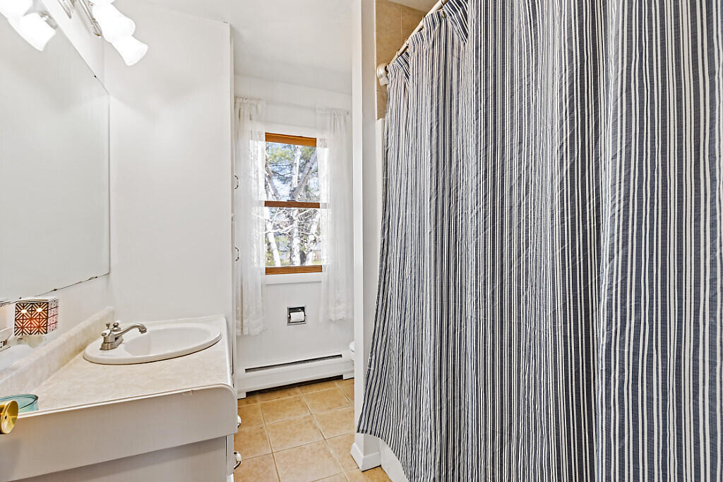 11 Kingman Street Fairfield ME 04937