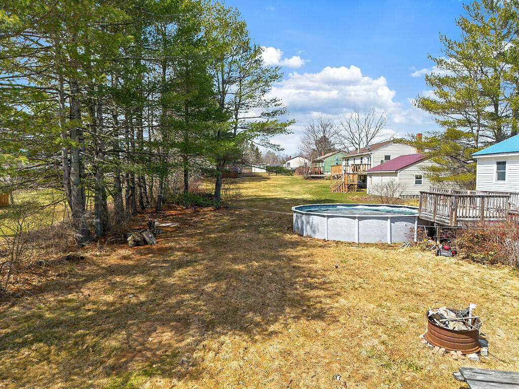 11 Kingman Street Fairfield ME 04937