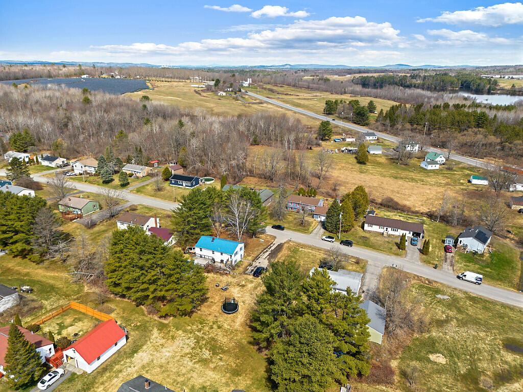 11 Kingman Street Fairfield ME 04937