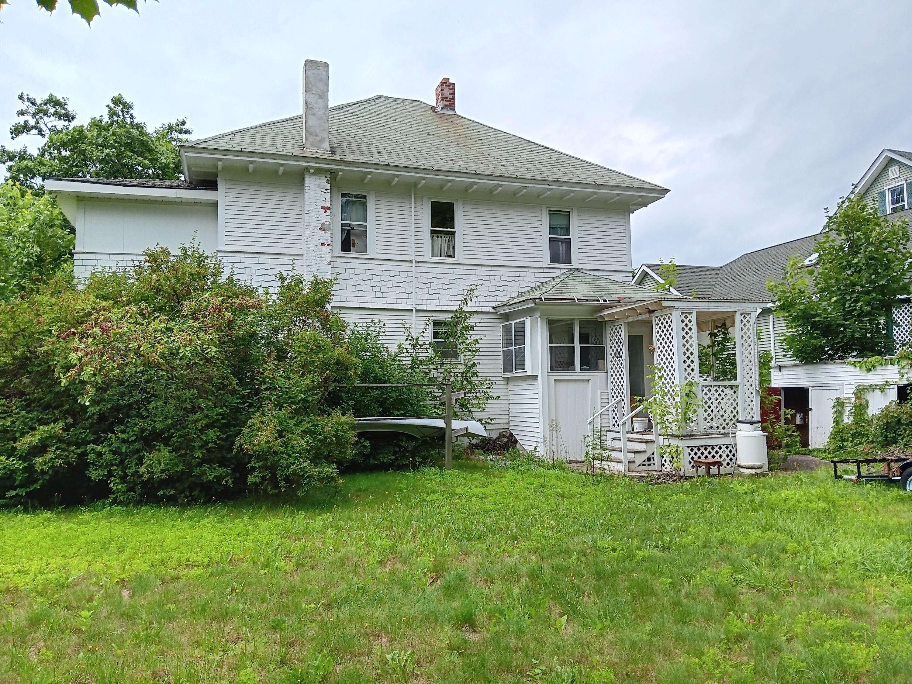 131 Maine Avenue Millinocket ME 04462
