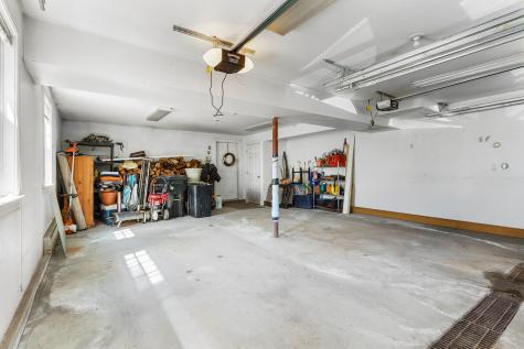 121 Clover Lane Brewer ME 04412