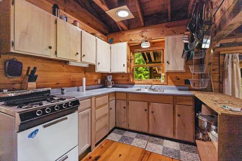 8 Horseshoe Island Winthrop ME 04364