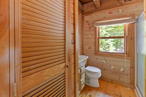 8 Horseshoe Island Winthrop ME 04364