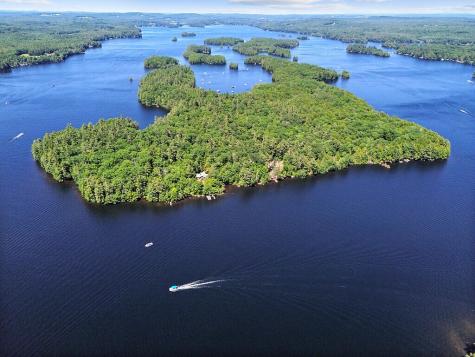 8 Horseshoe Island Winthrop ME 04364