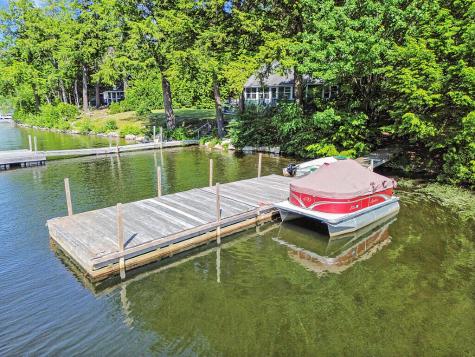 8 Horseshoe Island Winthrop ME 04364