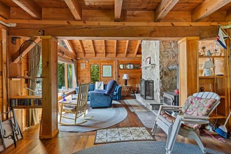 8 Horseshoe Island Winthrop ME 04364