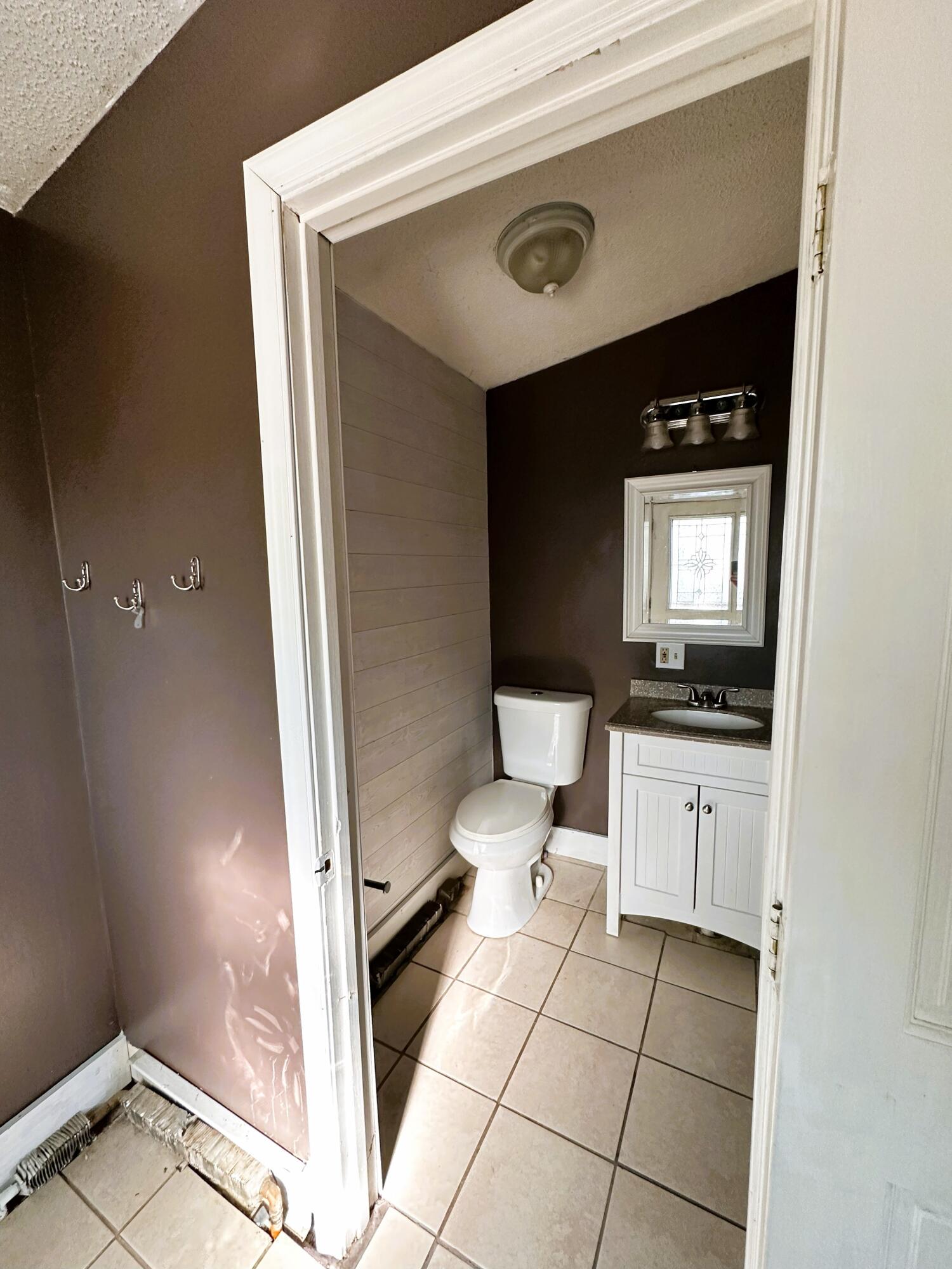 139 Chamberlain Street Brewer ME 04412