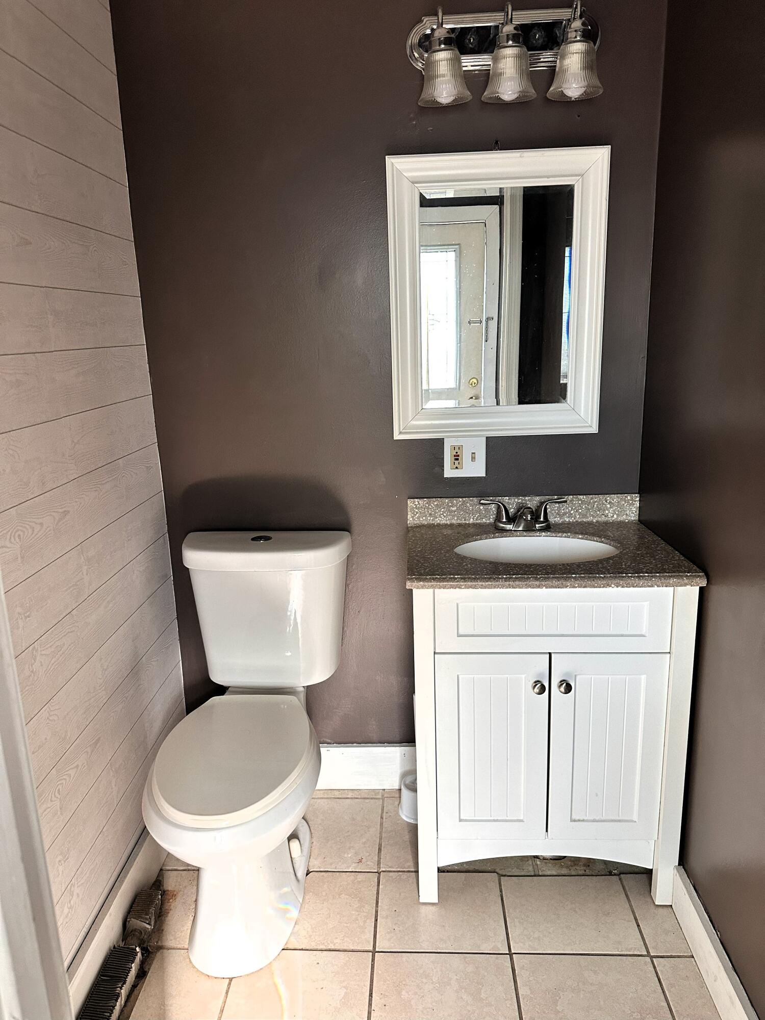 139 Chamberlain Street Brewer ME 04412