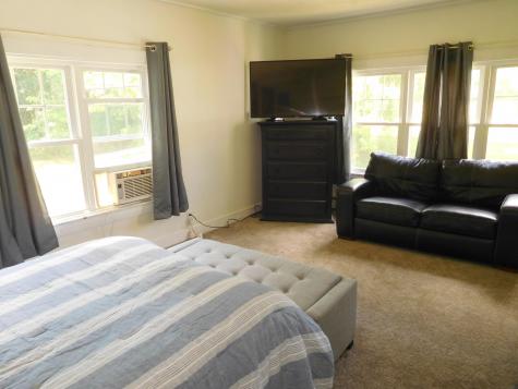 14 Cleveland Avenue Auburn ME 04210