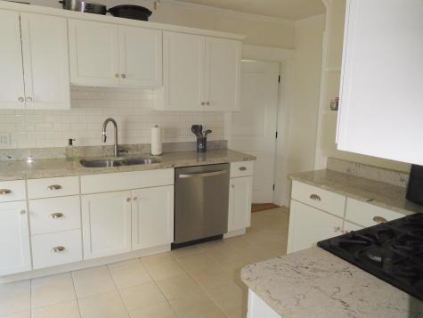 14 Cleveland Avenue Auburn ME 04210