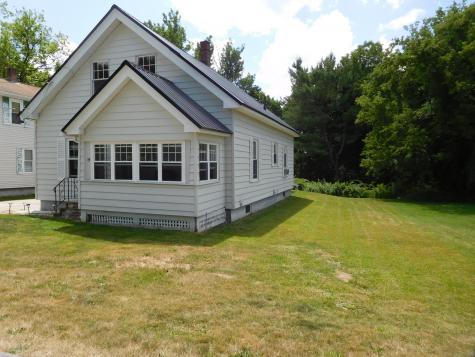 14 Cleveland Avenue Auburn ME 04210