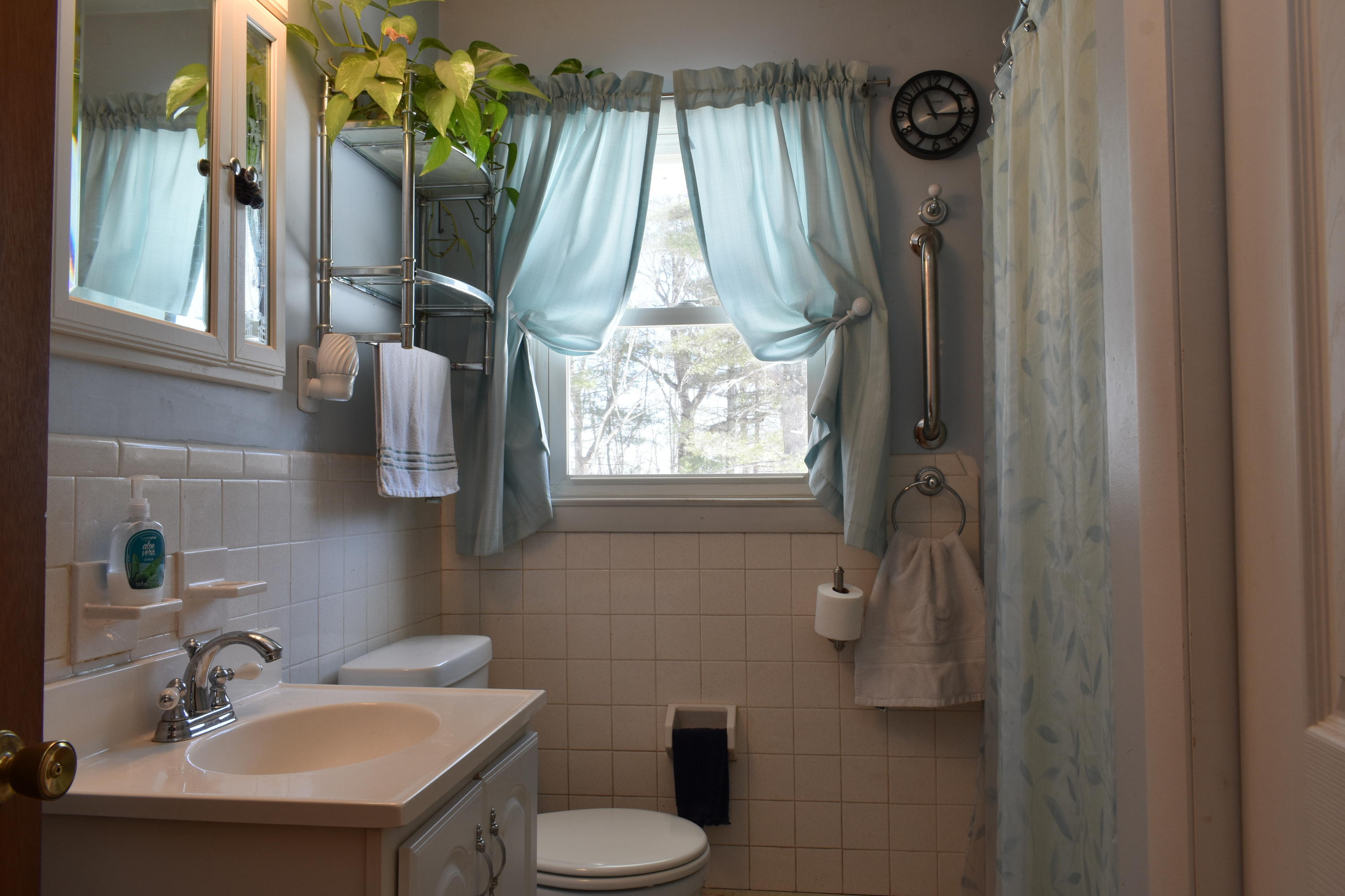 29 Conway Street Sabattus ME 04280