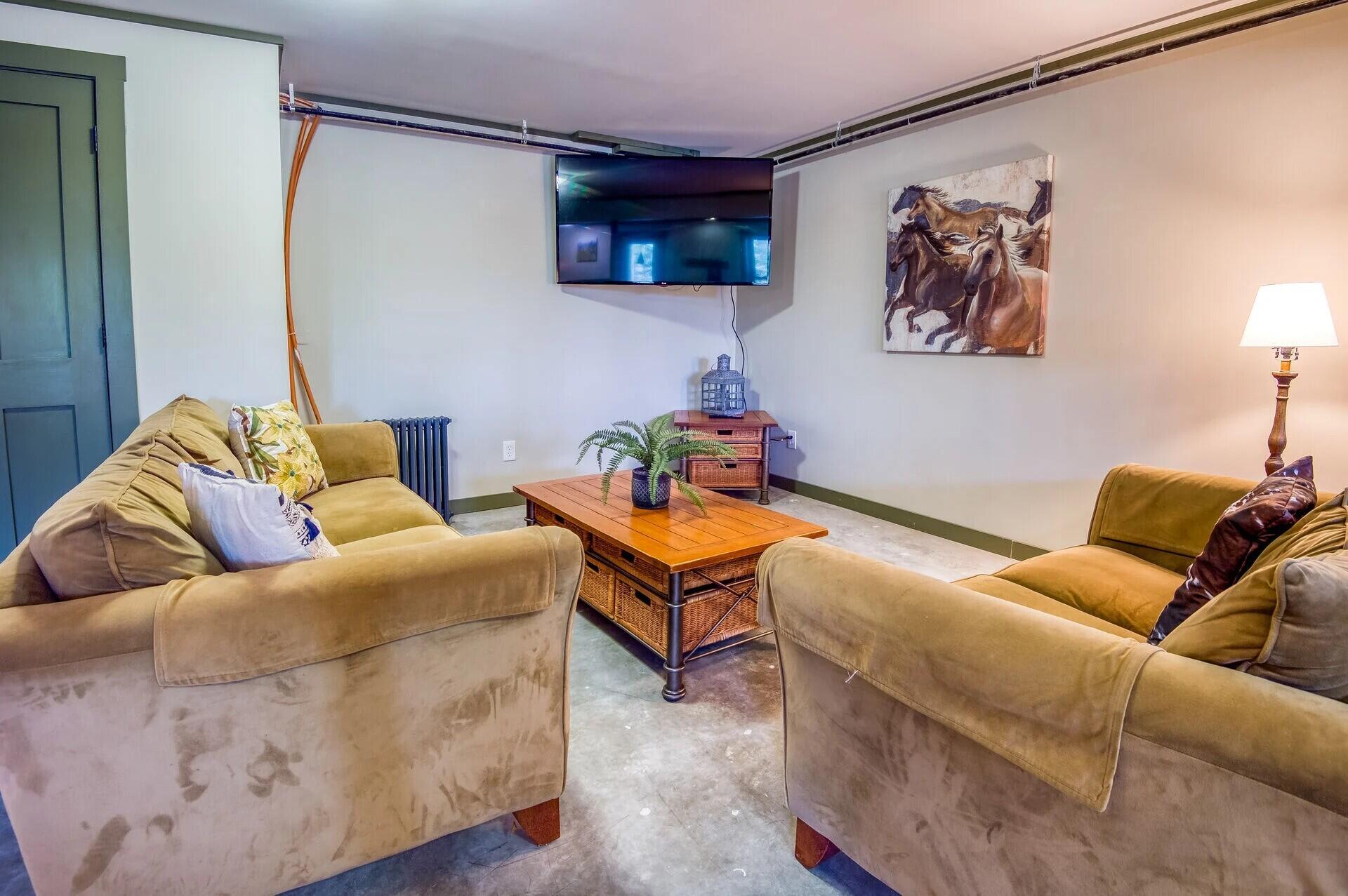 11 Red Fox Lane Dallas Plt ME 04970