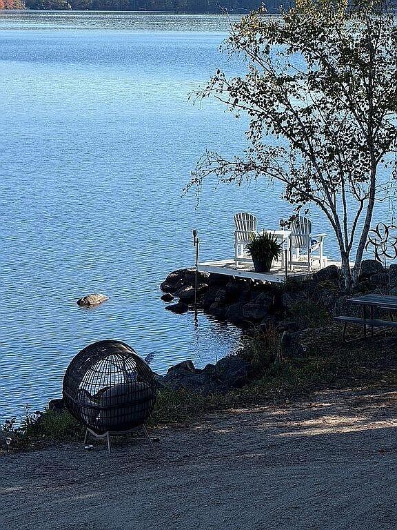 6 Dale Avenue Naples ME 04055