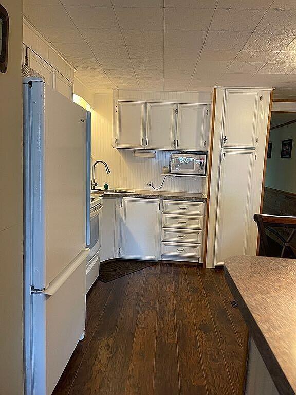6 Dale Avenue Naples ME 04055