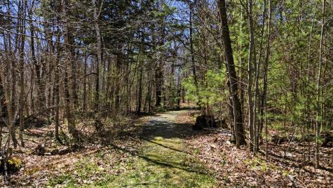 43 Hoyt Drive Monmouth ME 04259