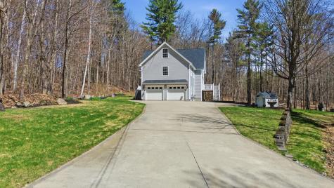 43 Hoyt Drive Monmouth ME 04259