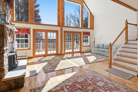 43 Hoyt Drive Monmouth ME 04259