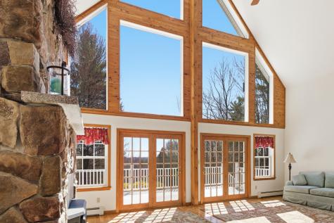 43 Hoyt Drive Monmouth ME 04259