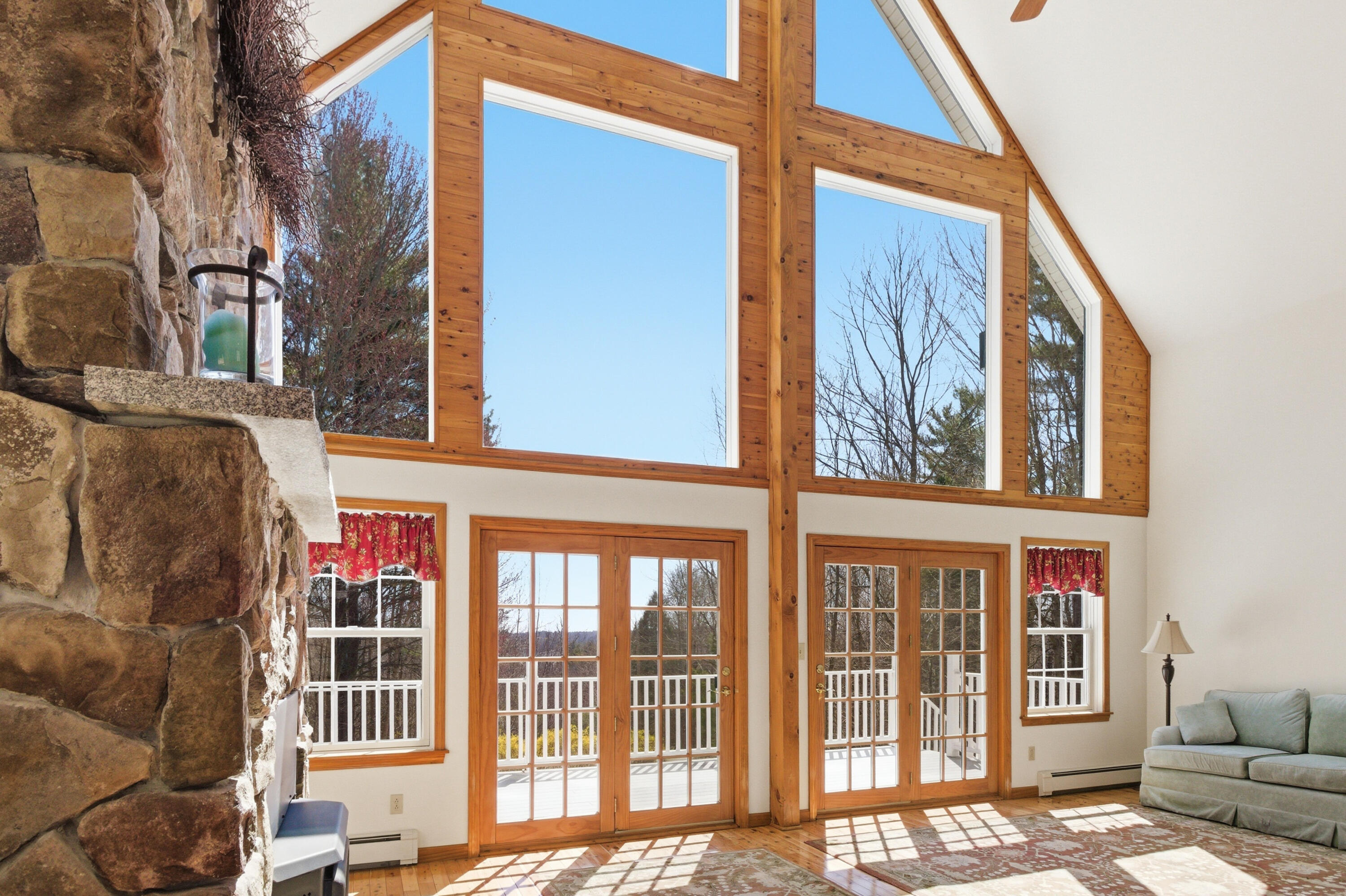 43 Hoyt Drive Monmouth ME 04259